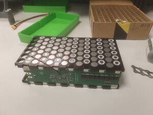 All celss in their carrier, with BMS